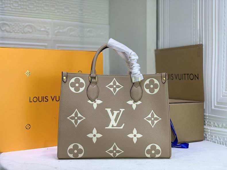 Louis Vuitton Joggers Set (L) for Sale in Quantico, VA - OfferUp