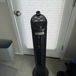 💨 Sierra Tower Fan – Black (Oscillating)