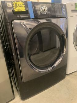 Kenmore Elite front load large capacity washer in excellent conditions with 4 months warranty