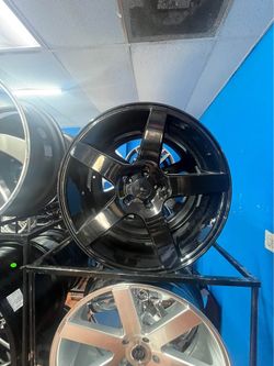 22x9 Replica LT113 Gloss Black Wheels – In Stock