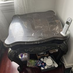Coffee Table And Side Table 