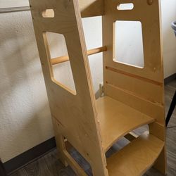 Toddler kitchen helper 20$  adjustable