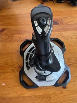 Logitech Extreme 3D Pro Joystick  PC Flight Simulator Game