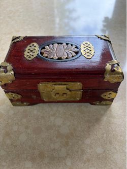 Antique Chinese jewelry box 6.25x3.5 silk lining