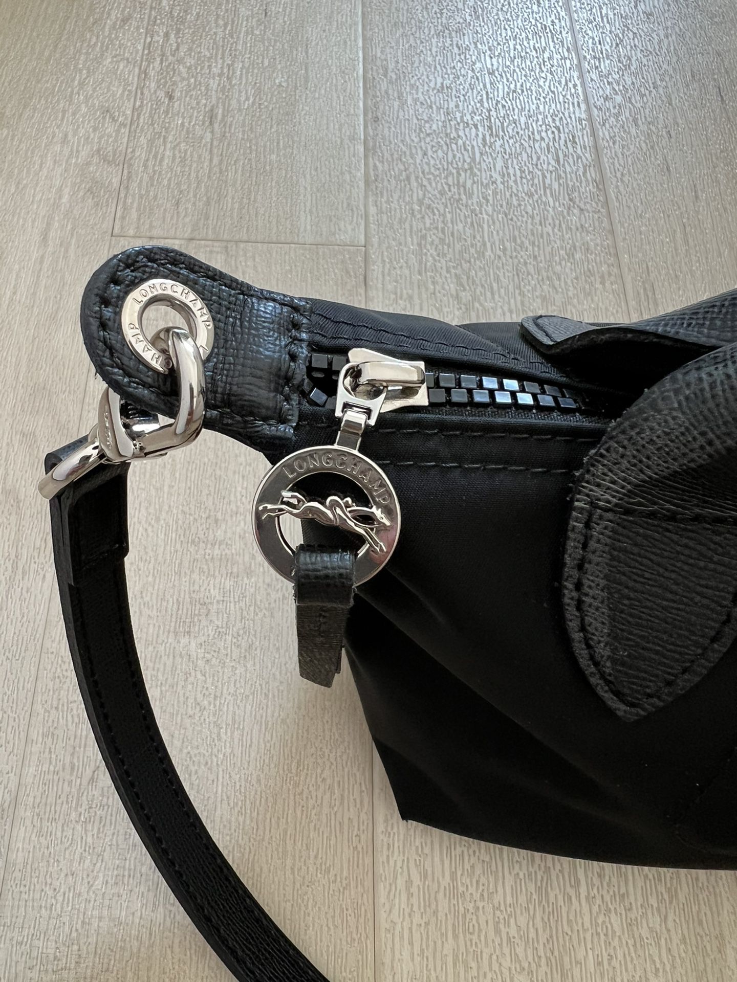 Longchamp Le Pliage Neo Extra Small Tote for Sale in Queens, NY - OfferUp
