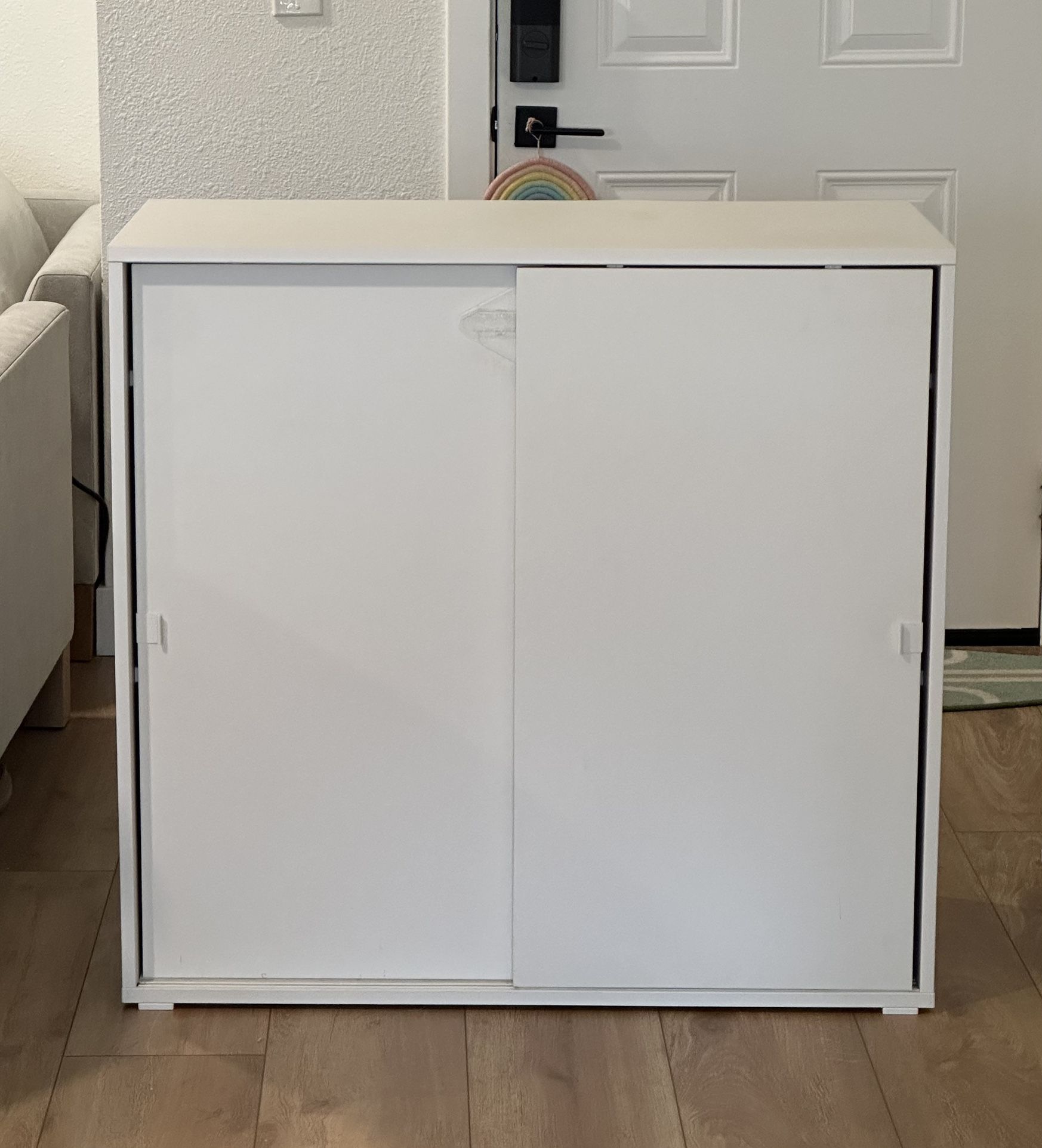 VIHALS Sliding Cabinet