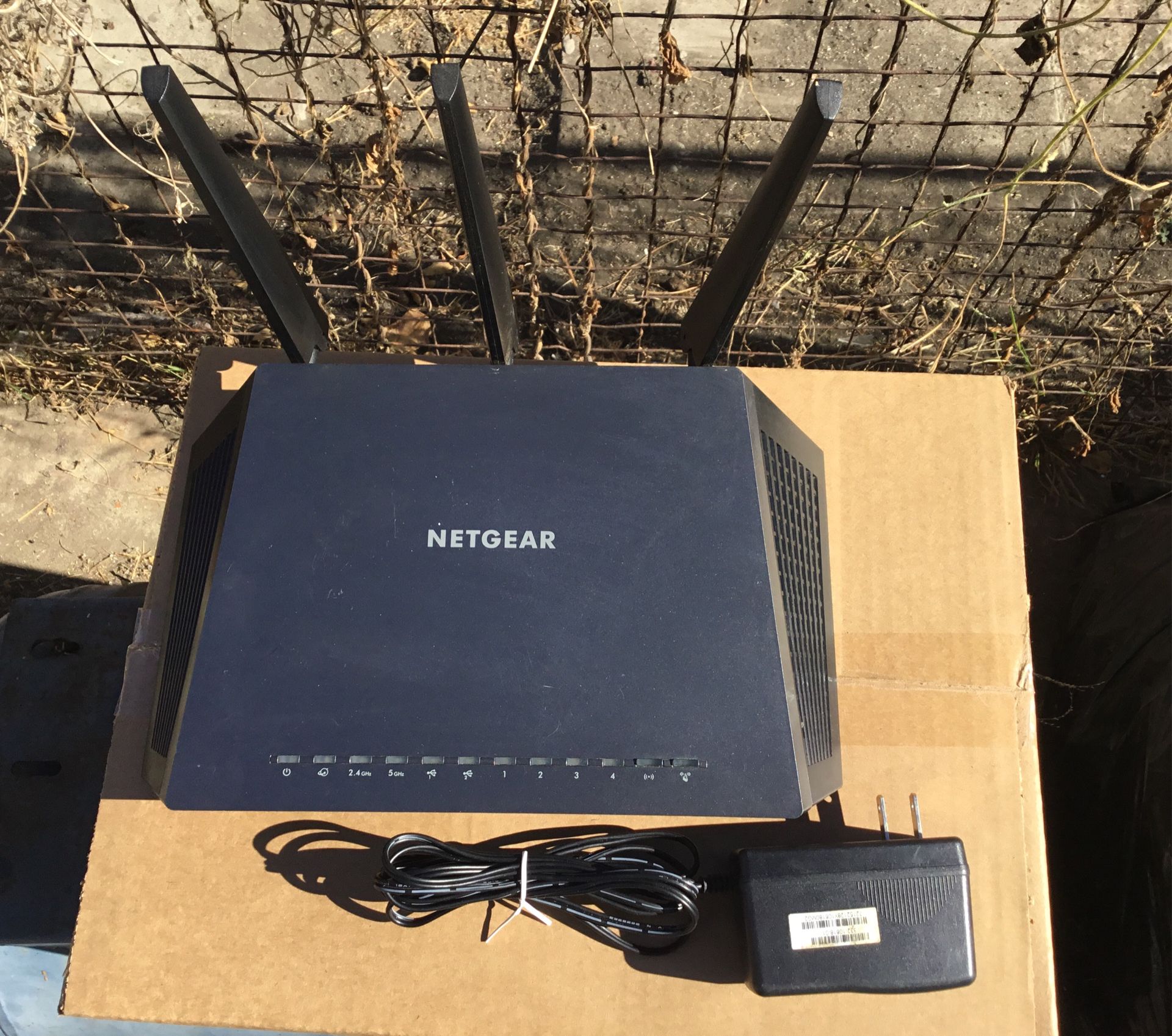 Netgear Nighthawk AC1900 Smart WiFi Router Model R7000