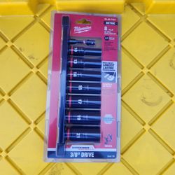 Milwaukee
SHOCKWAVE Impact Duty 3/8 in. Metric Deep Impact Rated Socket Set (8-Piece)