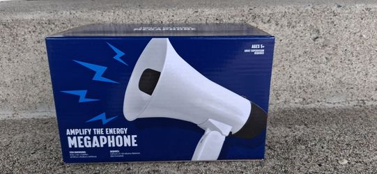 MEGAPHONE AMPLIFY THE ENERGY. Batteries not included