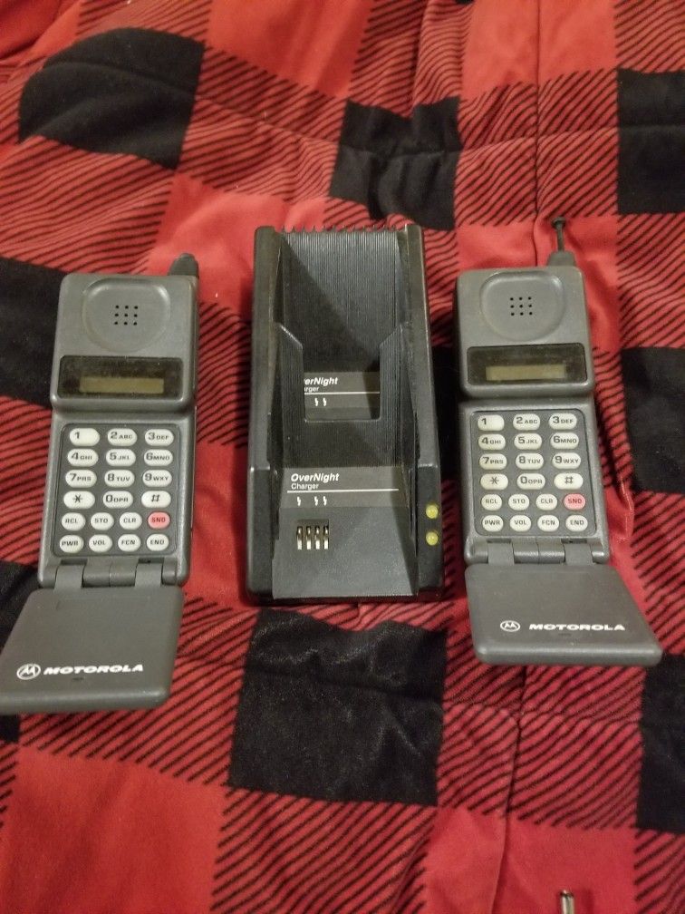 Motorola Brick Phones + Working Battery Pack
