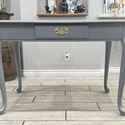 Vintage 1970’s French Provincial Console/ Entry Table (repainted) 42x29x22