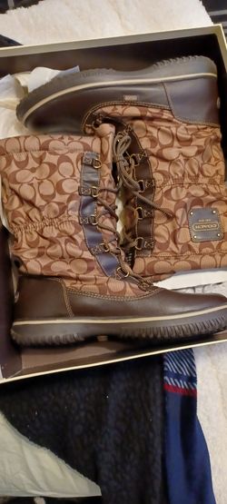 COACH SIZE 10