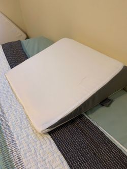 Sleep Wedge with neck roll.