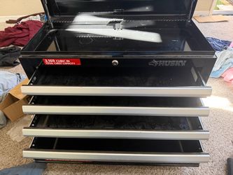 Husky Tool Chest 3,169 Cu In
