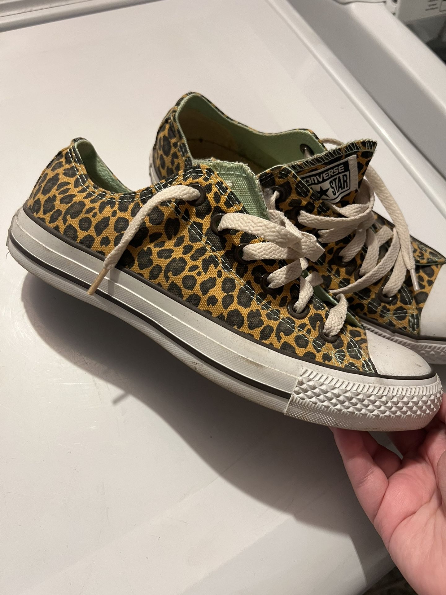 Converse