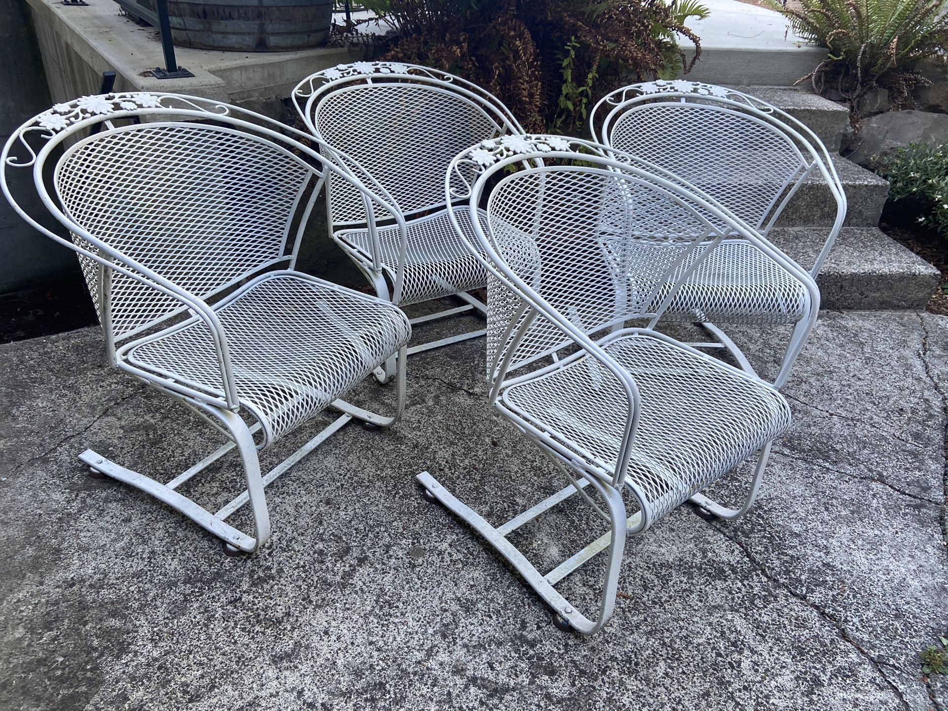 Vintage Iron Woodard Bouncer Chairs Set Of 4 for Sale in Seattle, WA