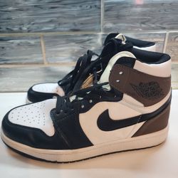 Size 10 - Jordan 1 Retro OG High Dark Mocha. READ DESCRIPTION