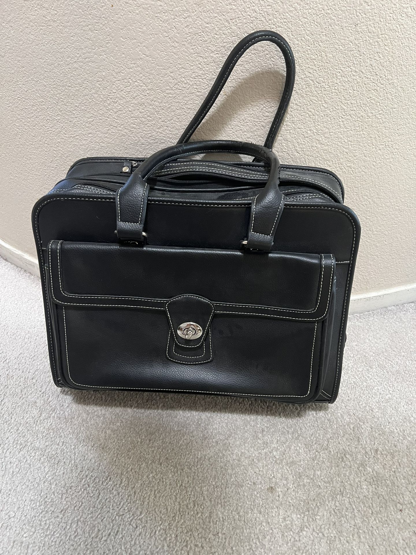 Samsonite Like New Travel Carryon Luggage