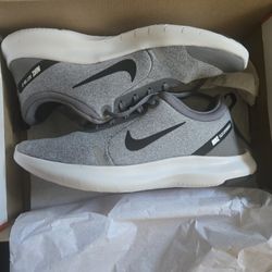 Nike Flex Experience Rn 8 Brand New 9.5m
