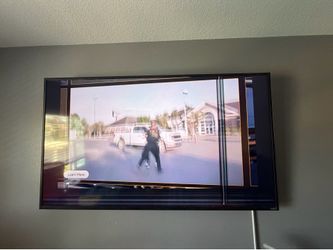 65” Vizio smart TV cracked screen