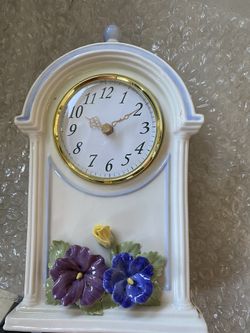 Porcelain clocks