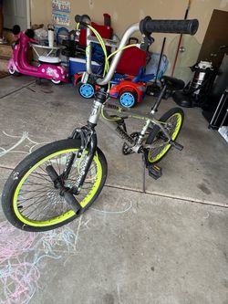 Mongoose Outer Limit BMX Bike
