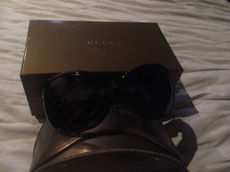 Pre-owned GENUINE Gucci sunglasses (unisex) great condition