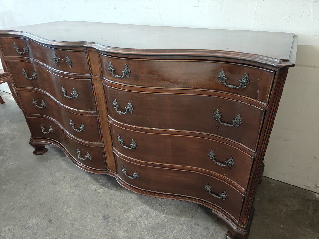 Antique Mahogany Dresser Chest Of Drawers 