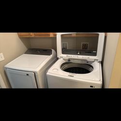 Samsung Washer And Dryer Set 800 OBO