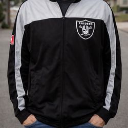 NEW Raiders Zip-Up Jacket – Size L