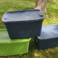 3 Plastic Storage Containers 
