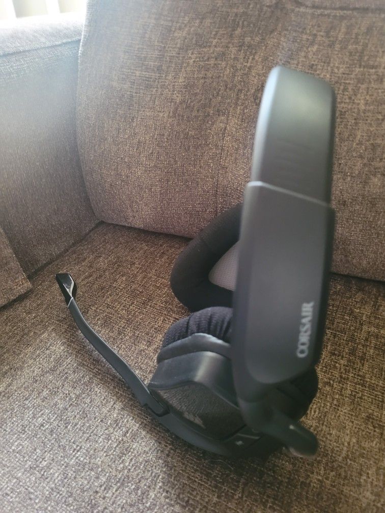 Corsair Wireless Gaming / WFH Headset