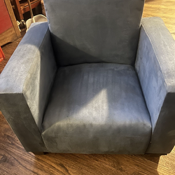 child’s couch chair clean no stains or pet odors asking 40 cleaning house