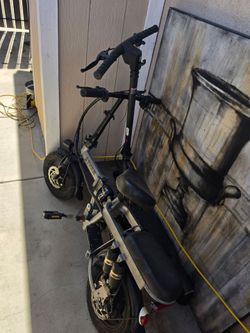 Electric mini bike (READ DESCRIPTION)
