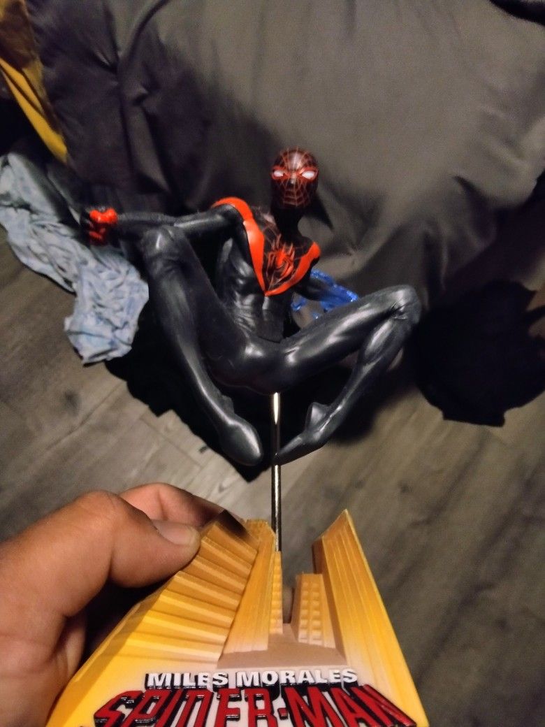 Spiderman Miles Morales