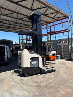 Forklift
