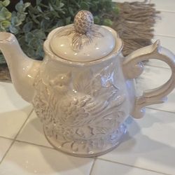 Ceramic Tea Pot w Bird 