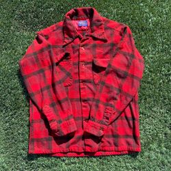 Vintage Pendelton🔴🔥 tagged Large but fits Small in Men for 30$‼️‼️