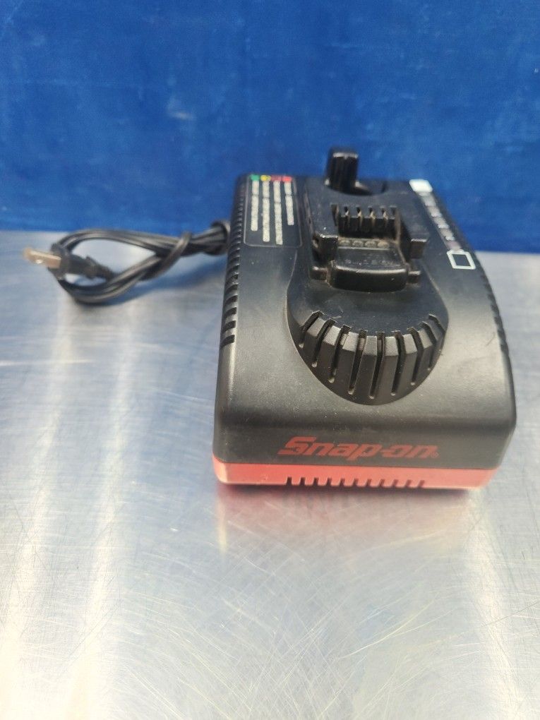 Snap-On CTC420 Charger