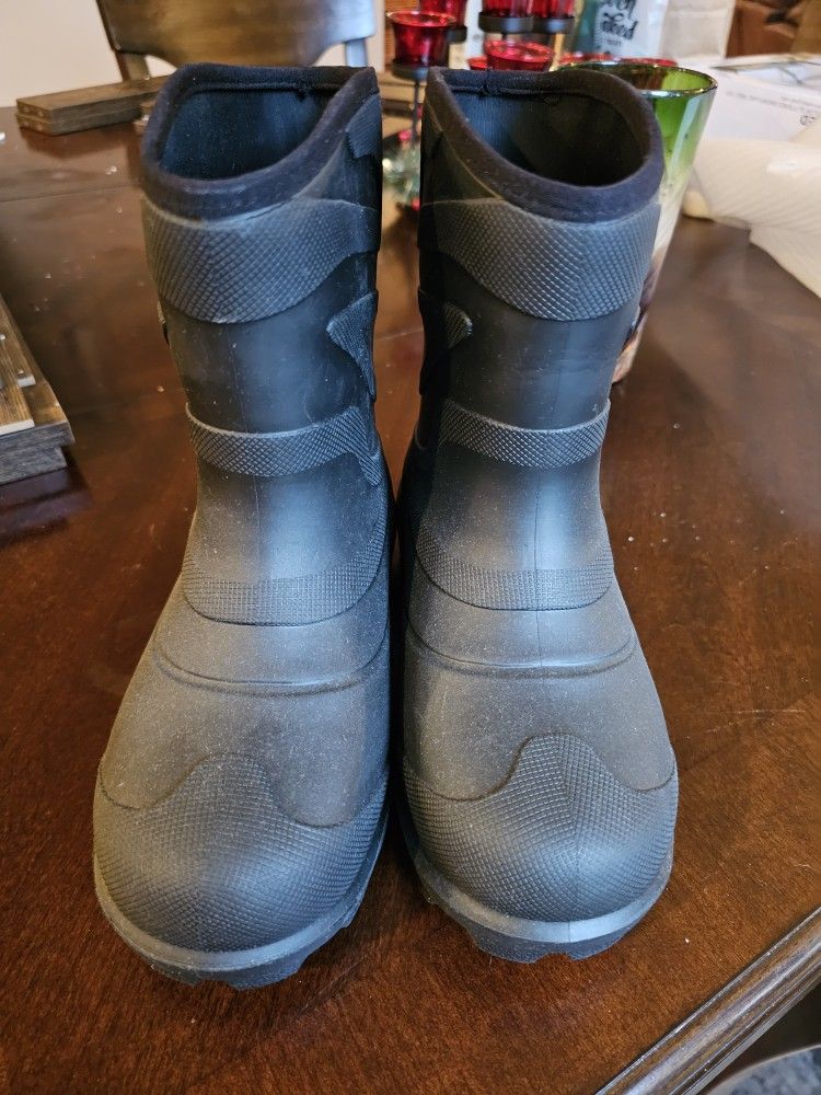 Size 5 - Kids Rainboots