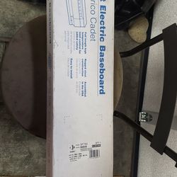 New Baseboard Heater 240-208 V 60 Hz. 3F750