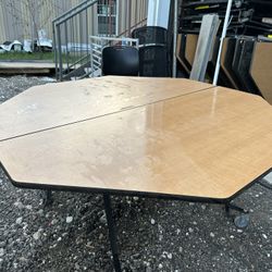 Folding Table 