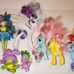 MY LITTLE PONY HELLO KITTY 2 FAIRY TOY LOT