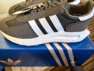 Adidas Originals Retropy Sneakers New with Tags. Size 8.5 men
