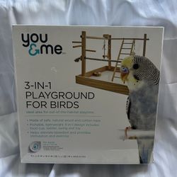 bird stand brand new