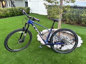 Trek 2026 Pro Caliber Carbon Fiber MTB