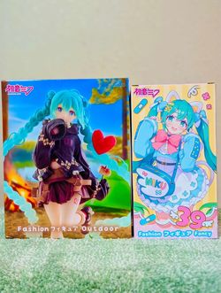 Hatsune Miku Fashion Figure Outdoor & Fancy Figures $25 each