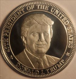 Donald Trump 45th Presidential Coin (Proof)