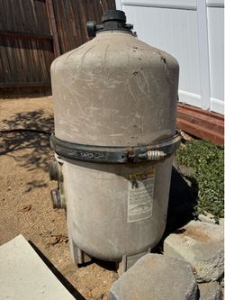 FREE    Pool Filter and  Jandy Pool Pump