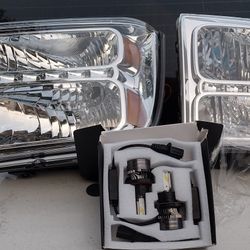 Headlights with Bulbs